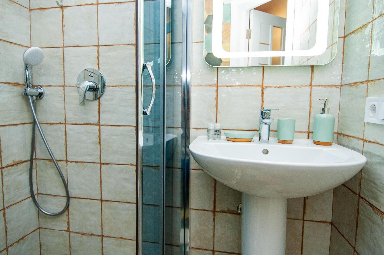 אודסה Apartments On Chaykovskogo 16 מראה חיצוני תמונה